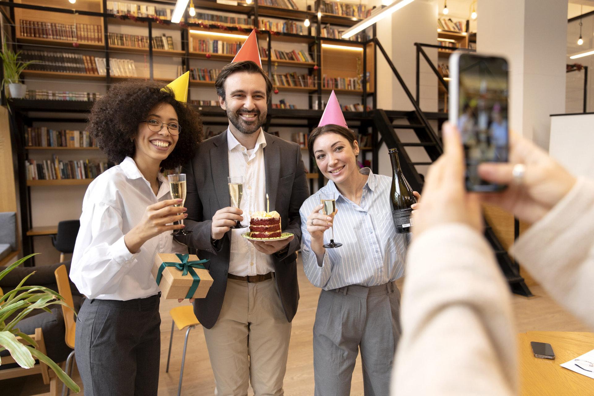 Comment organiser un anniversaire en entreprise ? EXKY Evénementiel